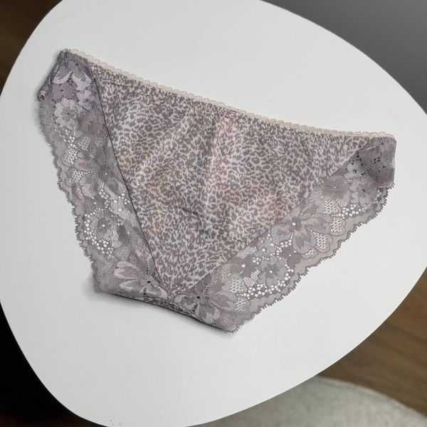 Трусики-бікіні жіночі люксові з мереживом Victoria's Secret сірі n12-lu2-ipc фото