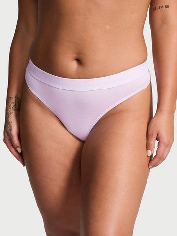 Трусики-стринги женские хлопковые с логотипом Victoria's Secret Logo Cotton Thong Panty сиреневые s5o-xw8-noi фото