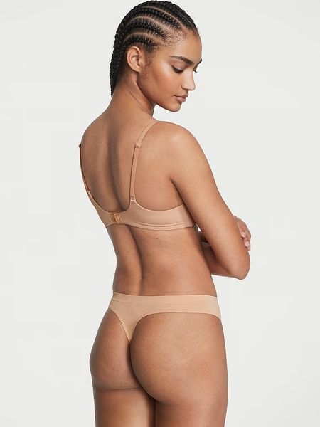 Трусики-стринги женские с микрофибры Victoria's Secret Seamless Thong Panty бежевые 28z-xv3-90w фото