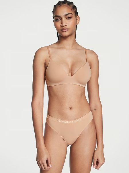 Трусики-стринги женские с микрофибры Victoria's Secret Seamless Thong Panty бежевые 28z-xv3-90w фото