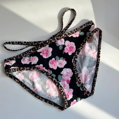 Трусики-бикини женские Victoria's Secret Bikini Panty черные 4ic-ncy-m9p фото