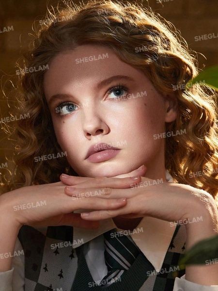 Помада для губ с глитером SHEGLAM Harry Potter Gifted Herbologist Glitter Lipstick 3 г c16-638 фото