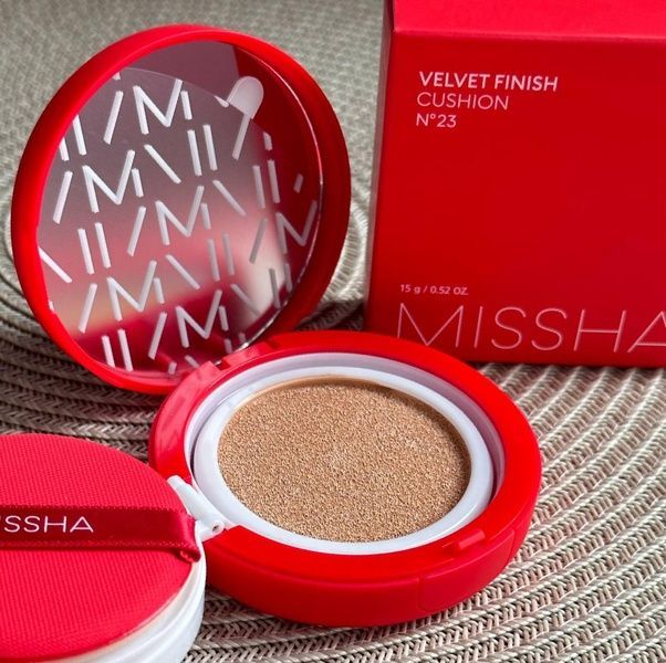 Кушон тональний матовий MISSHA VELVET FINISH CUSHION SPF50+ PA+++, 15 г №21 - Світлий Бежевий 391-393 фото
