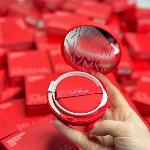 Кушон тональный матирующий MISSHA VELVET FINISH CUSHION SPF50+ PA+++, 15 г №23 - Естественный Бежевый b15-1i6 фото