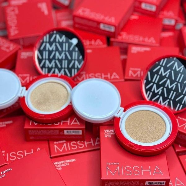 Кушон тональный матирующий MISSHA VELVET FINISH CUSHION SPF50+ PA+++, 15 г №23 - Естественный Бежевый b15-1i6 фото
