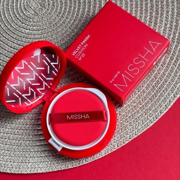 Кушон тональный матирующий MISSHA VELVET FINISH CUSHION SPF50+ PA+++, 15 г №23 - Естественный Бежевый b15-1i6 фото