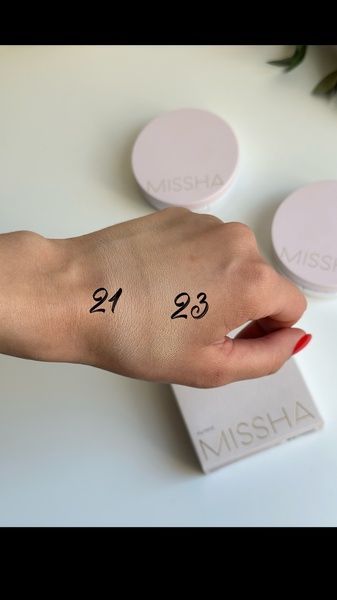 Кушон тональний с ідеальним покриттям MISSHA MAGIC CUSHION COVER LASTING SPF50+ PA+++, 15 г № 21 - Світлий Бежевий 8a6-16i фото