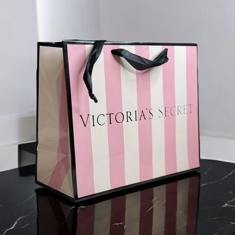 Пакет подарочный фирменный Victoria&rsquo;s Secret VS розовый в полоску S i2c-4a4 фото