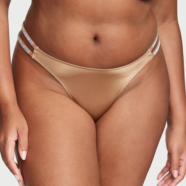 Трусики-стрінги жіночі люксові зі стразами Victoria's Secret Double Shine Strap Smooth Thong Panty бежеві lj2-mo7-u5l фото