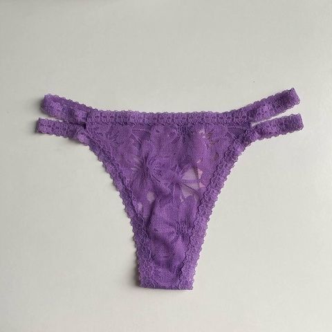 Трусики-стринги женские кружевные PINK Victoria's Secret Thong Panty сиреневые w5p-47x-za0 фото