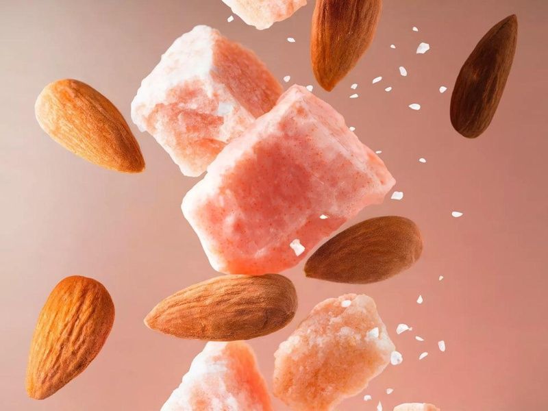 Соляной скраб для тела Rituals The Ritual of Ayurveda Salt Body Scrub, 300 г 40c-5i2 фото