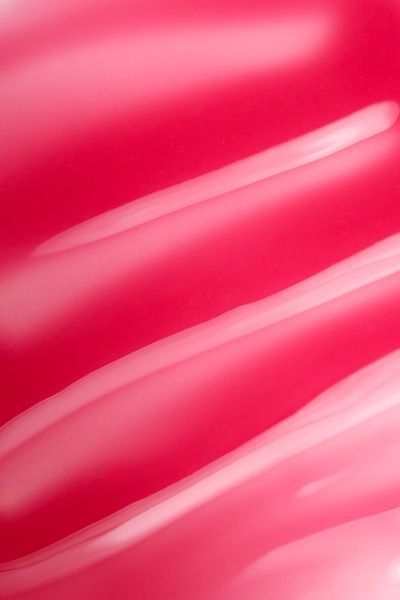 Блиск для губ з ароматом стиглої полуниці та шампанського UNICO LIP GLOSS FLIRT 12 мл 0025 фото