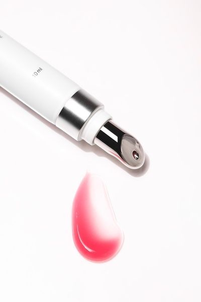 Блиск для губ з ароматом стиглої полуниці та шампанського UNICO LIP GLOSS FLIRT 12 мл 0025 фото