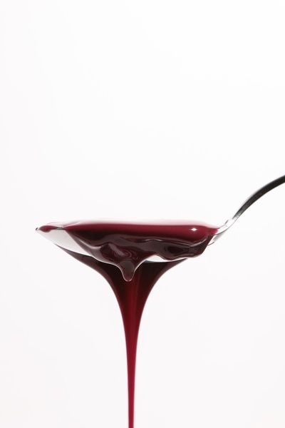 Блиск для губ з ароматом чорнично-ожинового джему UNICO LIP GLOSS JAM 12 мл 0026 фото