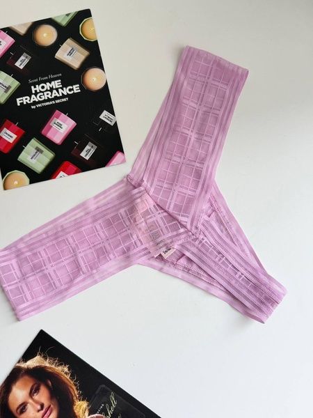 Трусики-стрінги жіночі Victoria's Secret Lace Thong Panty бузкові  ujs-v9f-y07 фото