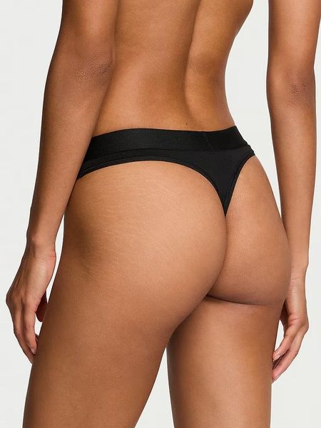Трусики-стрінги жіночі бавовняні з лого Victoria's Secret Logo Cotton Shine Patch Thong Panty чорні ka9-80y-og3 фото