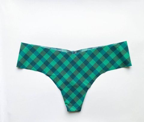 Трусики-стринги женские бесшовные Victoria's Secret No-Show Thong Panty зеленые e37-8ns-tza фото