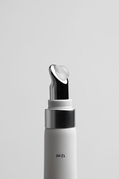 Блеск для губ с ароматом сливочно-кокосового крема UNICO LIP GLOSS LACE 12 мл 0021 фото