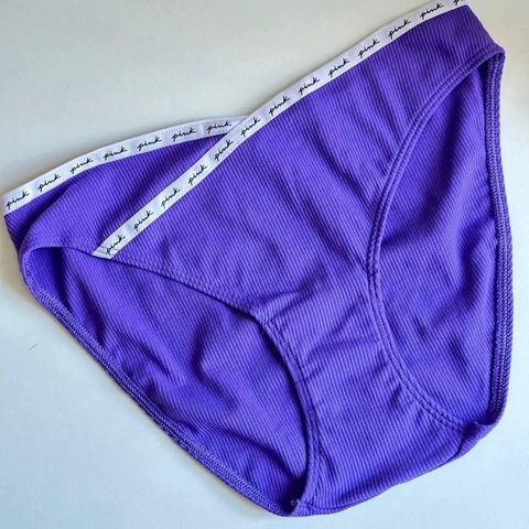 Трусики-бикини женские PINK Victoria's Secret фиолетовые oj8-v38-nt1 фото