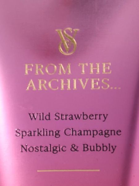 Strawberries&Champagne - парфюмированный лосьон Victoria`s Secret, 236 мл 26971705 фото