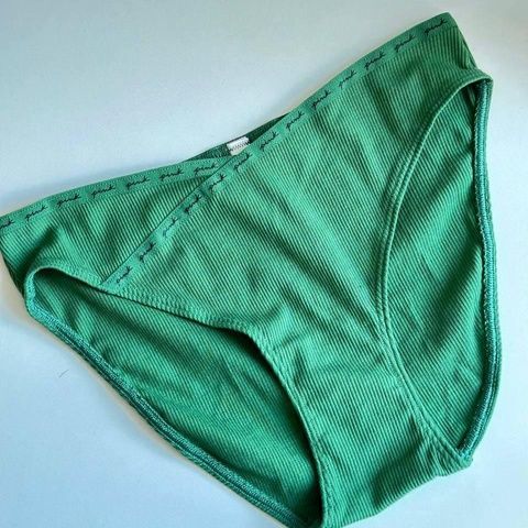 Трусики-бикини женские PINK Victoria's Secret зеленые k4o-4d0-gqn фото