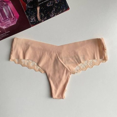 Трусики-стринги женские бесшовные Victoria's Secret No-Show Thong Panty персиковые or8-u05-77a фото