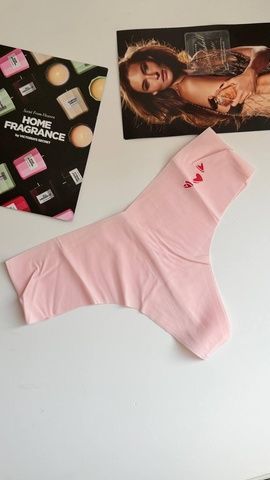 Трусики-стринги женские бесшовные Victoria's Secret No-Show Thong Panty пудровые  ion-483-0wk фото