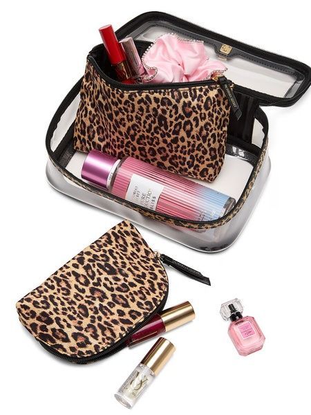 Косметичка 3 в 1 леопардова Victoria's Secret 3-Piece Makeup Bag 27107847 фото