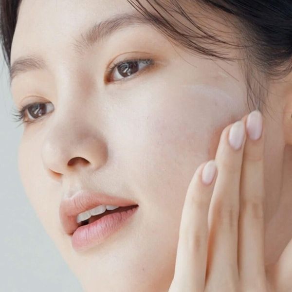 Солнцезащитный крем для уменьшения секреции себума Celimax Oil Control Light Sunscreen SPF50+ PA++++, 40 мл 7262 фото