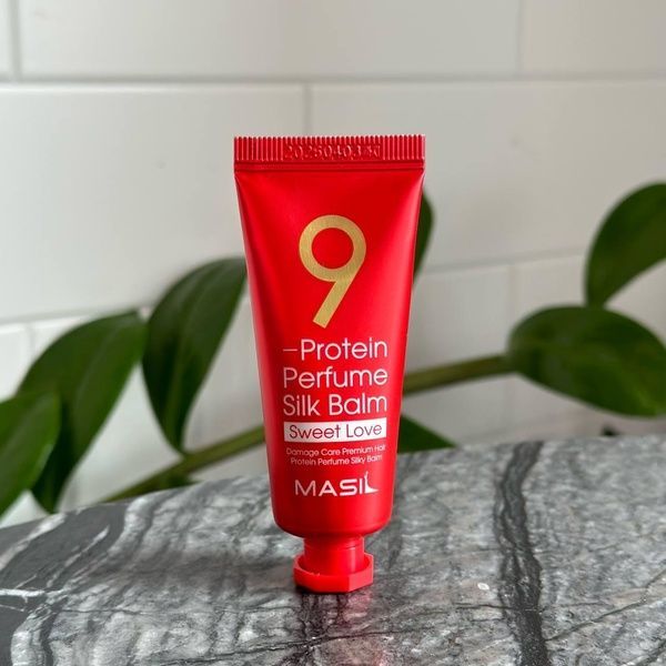 Бальзам несмываемый для защиты волос с гибискусом и розой Masil 9 Protein Perfume Silk Balm Sweet Love, 20мл i04-743 фото