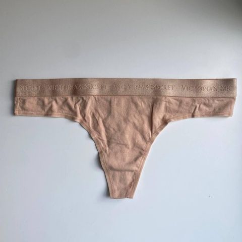 Трусики-стринги женские хлопковые Victoria's Secret Logo Cotton Thong Panty персиковые prx-6l8-dg2 фото