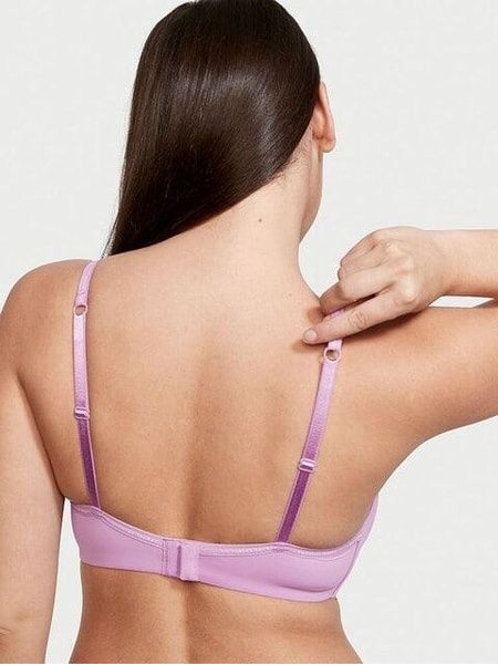 Бюстгальтер без пуш-ап Victoria's Secret Lightly-Lined Wireless Bra сиреневый tv0-jid-gti фото