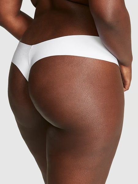 Трусики-стрінги жіночі безшовні Victoria's Secret No-Show Thong Panty білі of8-sao-361 фото