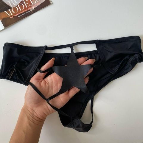 Трусики-чики женские люксовые с открытым доступом Victoria's Secret черные o8e-g0c-2uy фото