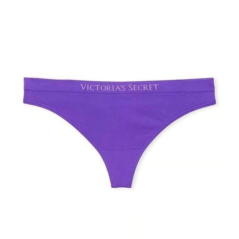 Трусики-стринги женские с микрофибры Victoria's Secret Seamless Thong Panty фиолетовые ed6-61u-fum фото
