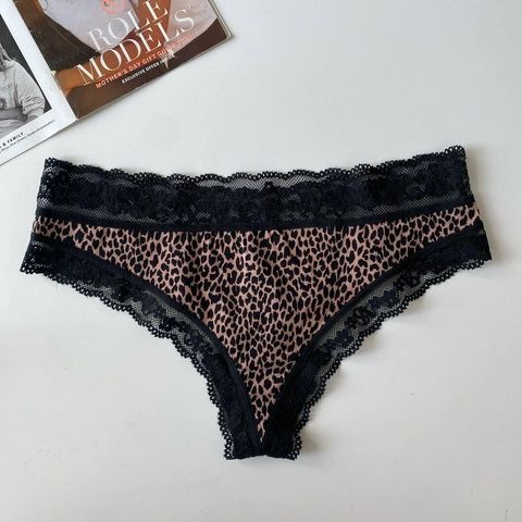 Трусики-стринги женские люксовые с кружевом Victoria's Secret бежевые qi2-71l-pa5 фото