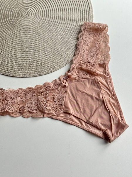Трусики-бразилиана женские люксовые с кружевом Victoria's Secret бежевые 6i7-tuy-ndf фото